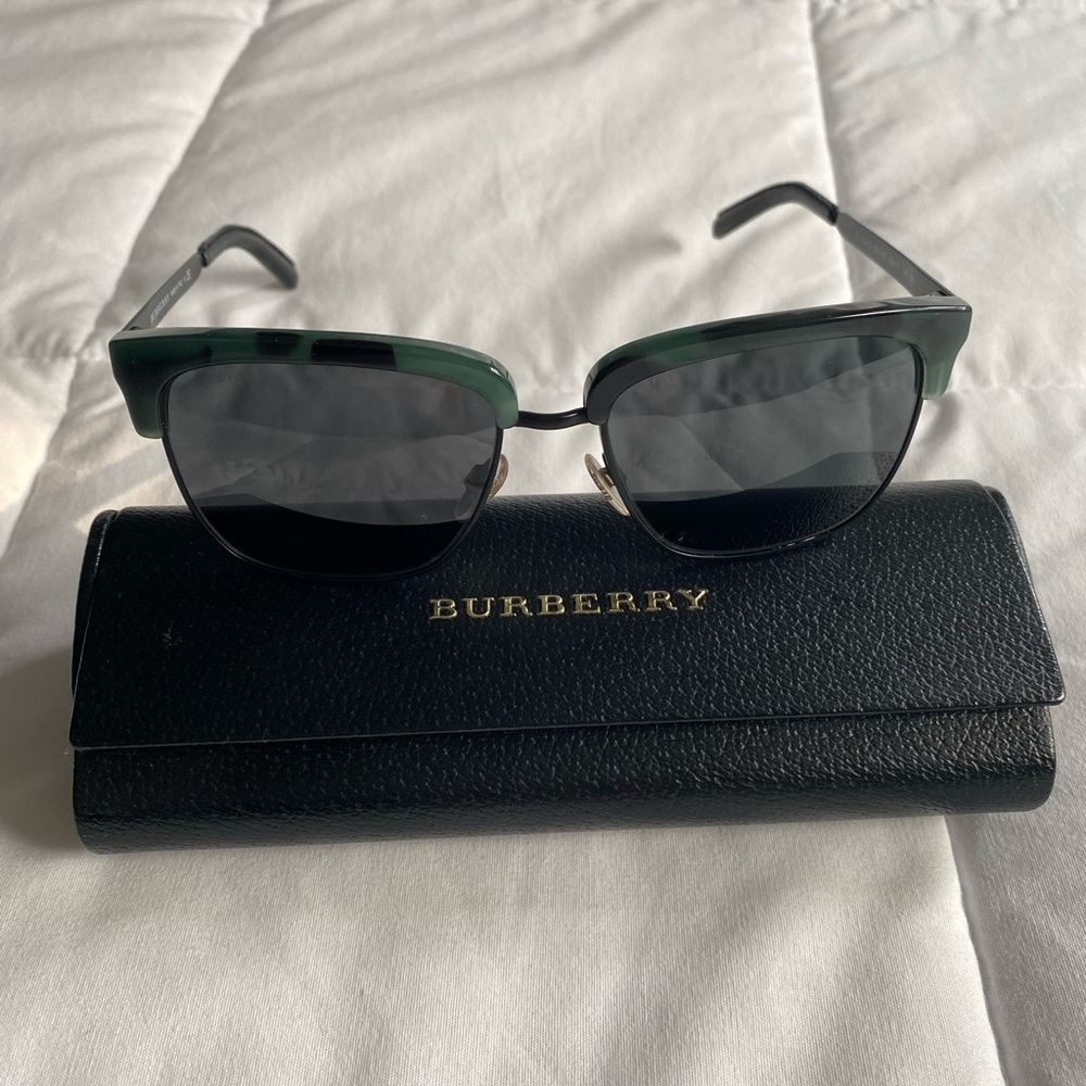 Burberry green sunglasses